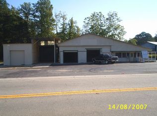 566 Newnan Rd, Carrollton, GA 30117