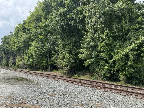 B1 Horsey Rd #B1, Oak Hall, VA 23416