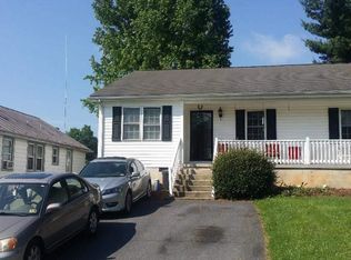 2504 Hickory St #A, Staunton, VA 24401