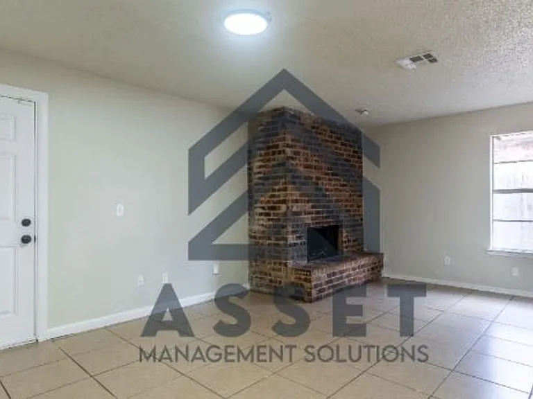 3317 SE 57th St — Photo 8