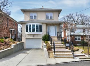 19540 Keno Ave, Hollis, NY 11423