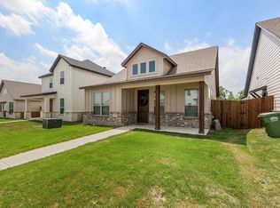 641 The Cottages Dr, Godley, TX 76044