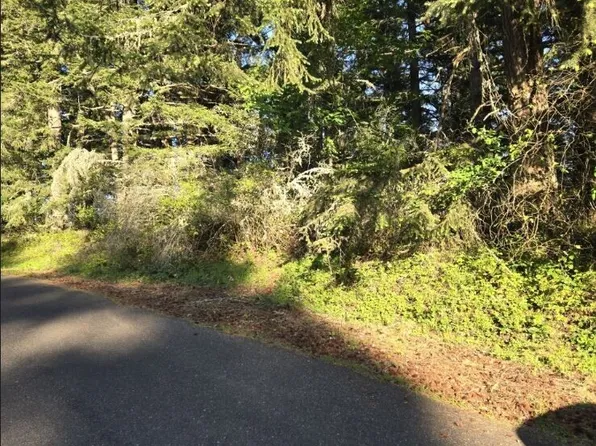 7925 Incline Drive SE, Olympia, WA 98513