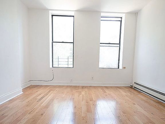 4th image of 149 Starr St #3R