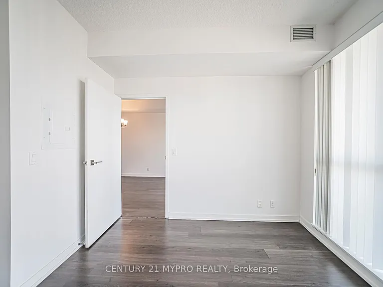 89 Dunfield Ave #2803 — Photo 11