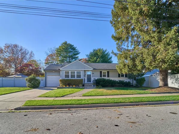 667 Mead Terrace, South Hempstead, NY 11550