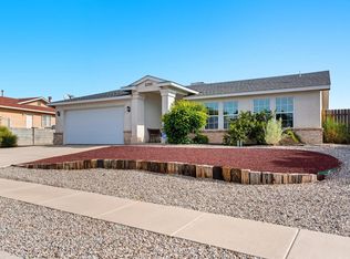 7023 Clark Hills Dr NE, Rio Rancho, NM 87144