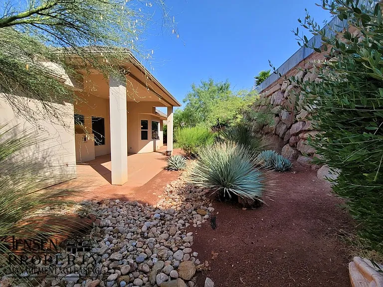 2078 N Gunsight Dr — Photo 52