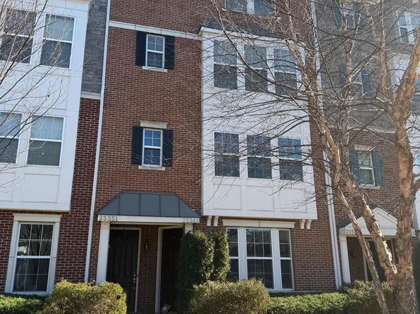 25549 Feltre Ter Unit 226, Chantilly, VA 20152