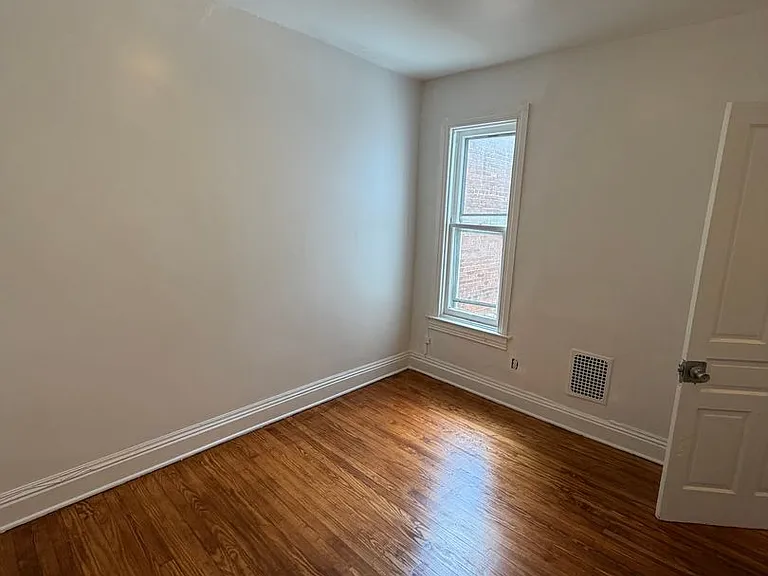 835 Linden Ave — Photo 19