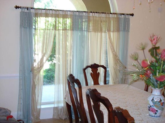 3rd image of 9536 Yarrow Cir