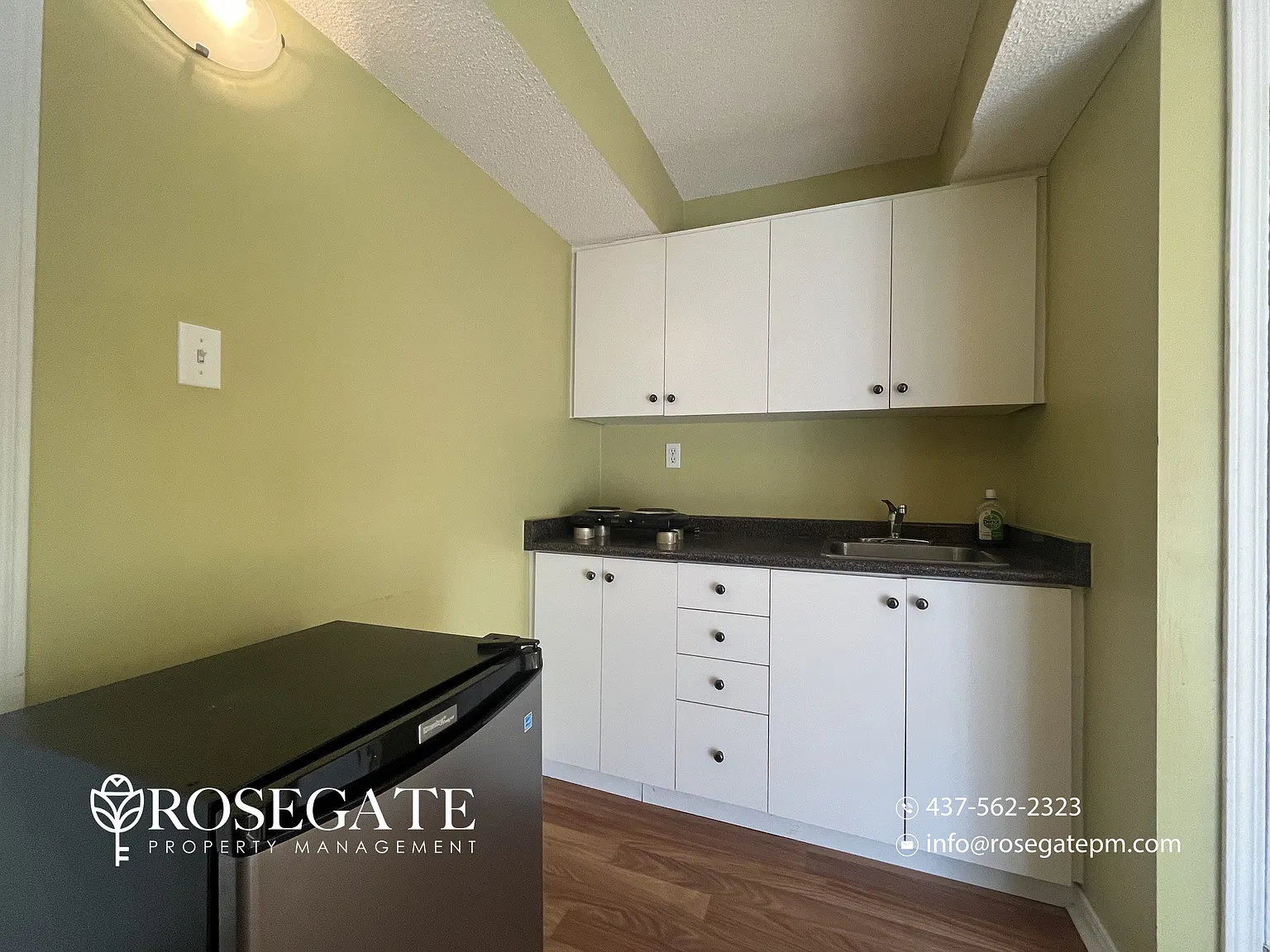 726 Horning Street Mississauga — Photo 3