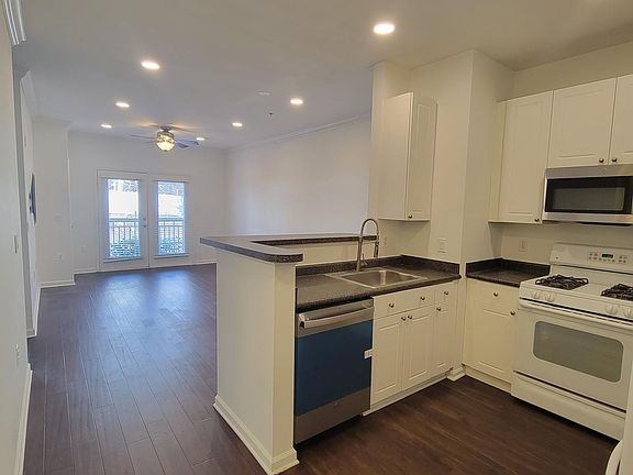 2nd image of 2765 Centerboro Dr APT 154