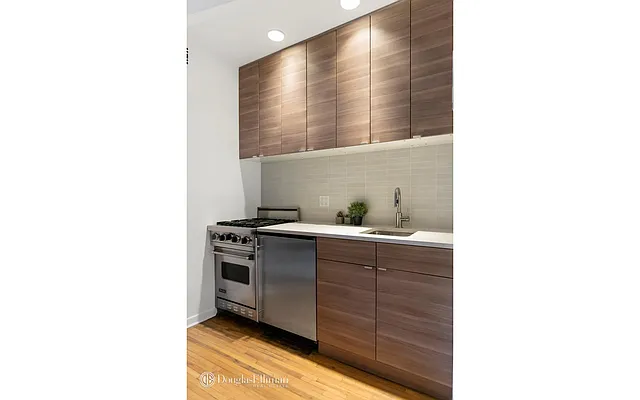 Sold by Douglas Elliman | media 13