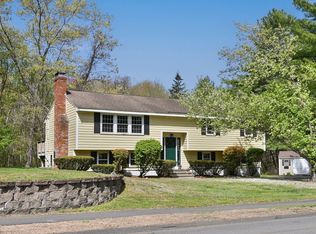 26 Hillview Rd, North Reading, MA 01864