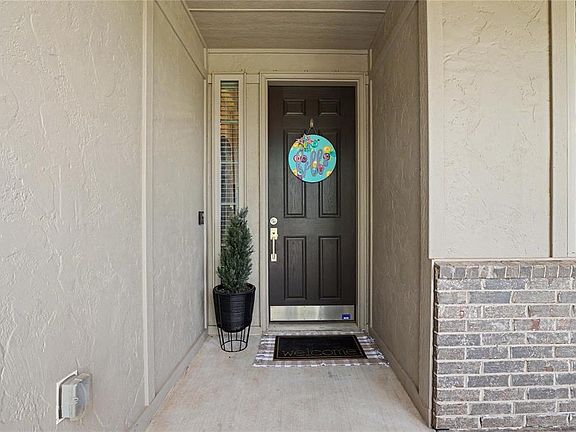 4th image of 122 Sonora Ln
