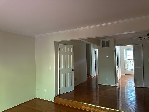 4th image of 3519 Split Rail Ln