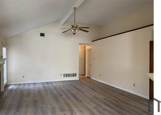 3 bed, 1450 sqft, $2,350 — Photo 2