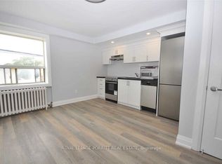 3465 Lake Shore Blvd W #5, Toronto, ON M8W 1N2
