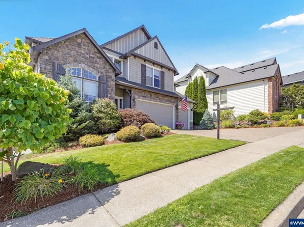 1715 Titan Dr NW, Salem, OR 97304