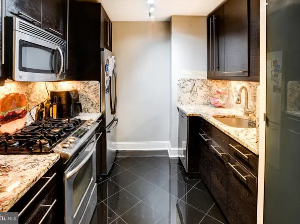 922 24th St NW APT 205A, Washington, DC 20037