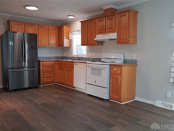 5th image of 133 Southwind Blvd