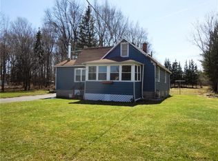 423 Gates Greece Townline Rd, Gates, NY 14606