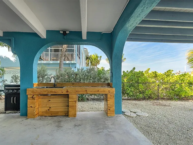 441 La Fitte Rd — Photo 11
