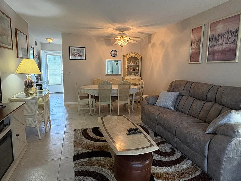 108 NE 20th Ave #206 — Photo 8
