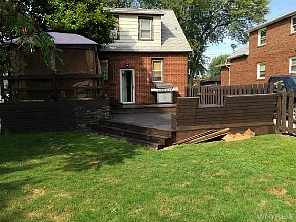 3rd image of 37 Edgewood Pl
