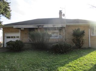 18700 Harlan Dr, Maple Heights, OH 44137