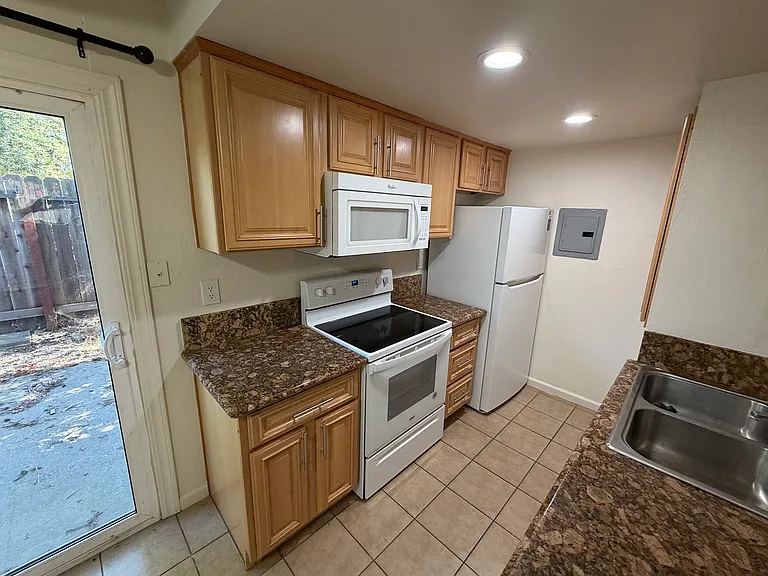 7032 Fair Oaks Blvd #4 — Photo 11