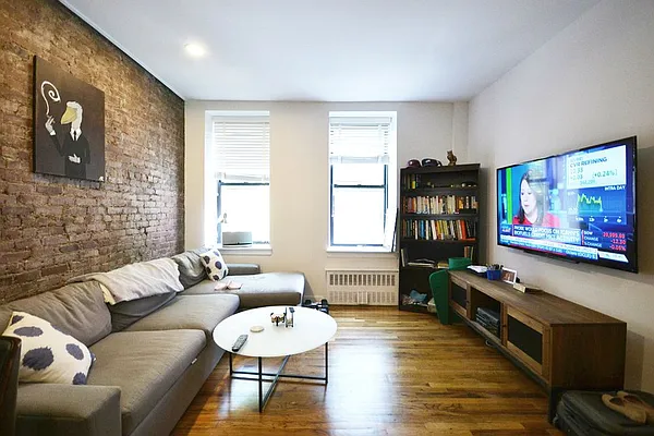 Rented by Bold New York | media 16