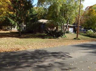 3705 Northome Ave, Deephaven, MN 55391