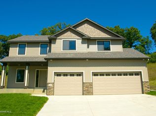 2314 Ponderosa Dr SW, Rochester, MN 55902