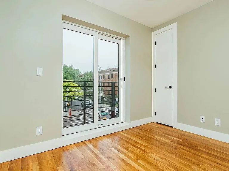692 Chauncey St #3 — Photo 2