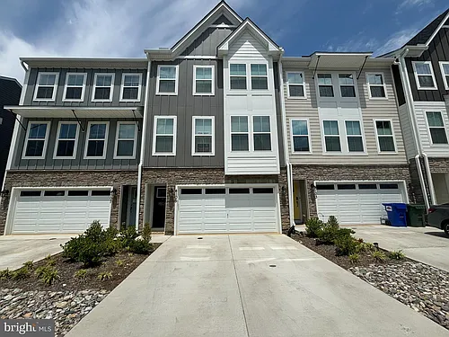 4105 Bolton Ct Photo 1