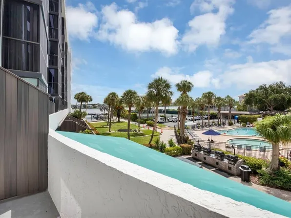 5855 Midnight Pass Rd APT 201, Sarasota, FL 34242