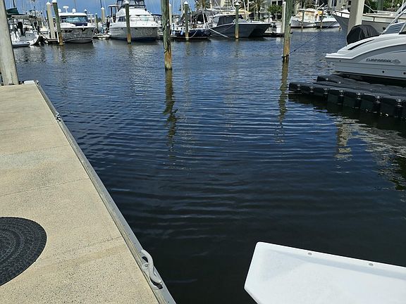 3rd image of 0 ATLANTIC Boulevard #D13