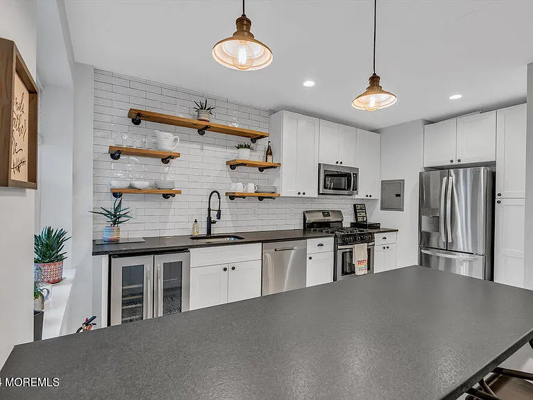 500 Deal Lake Dr — Photo 4