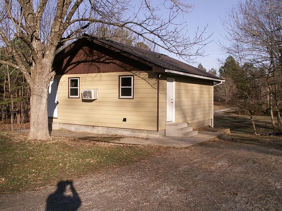 3rd image of 715 Bluejay Dr