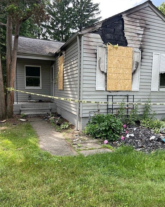 1st image of 6202 W 130th St