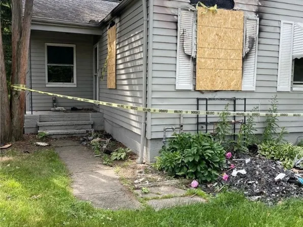 6202 W 130th St, Brookpark, OH 44142