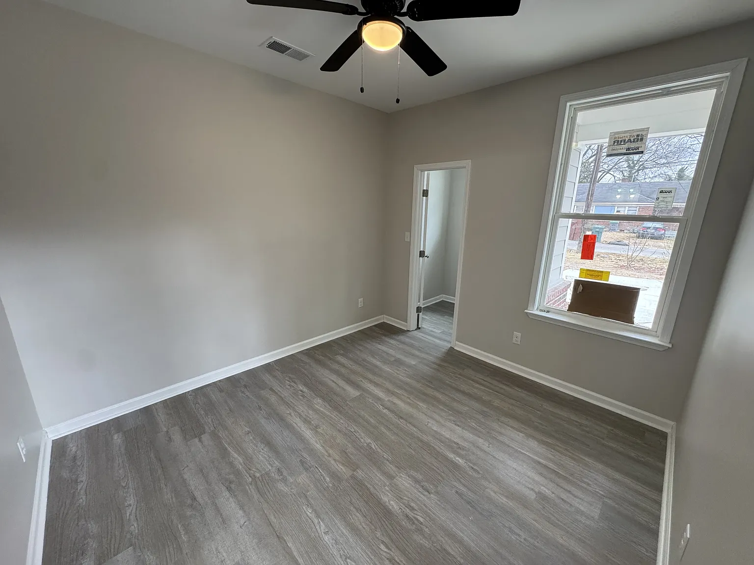 547 Berclair Rd — Photo 2