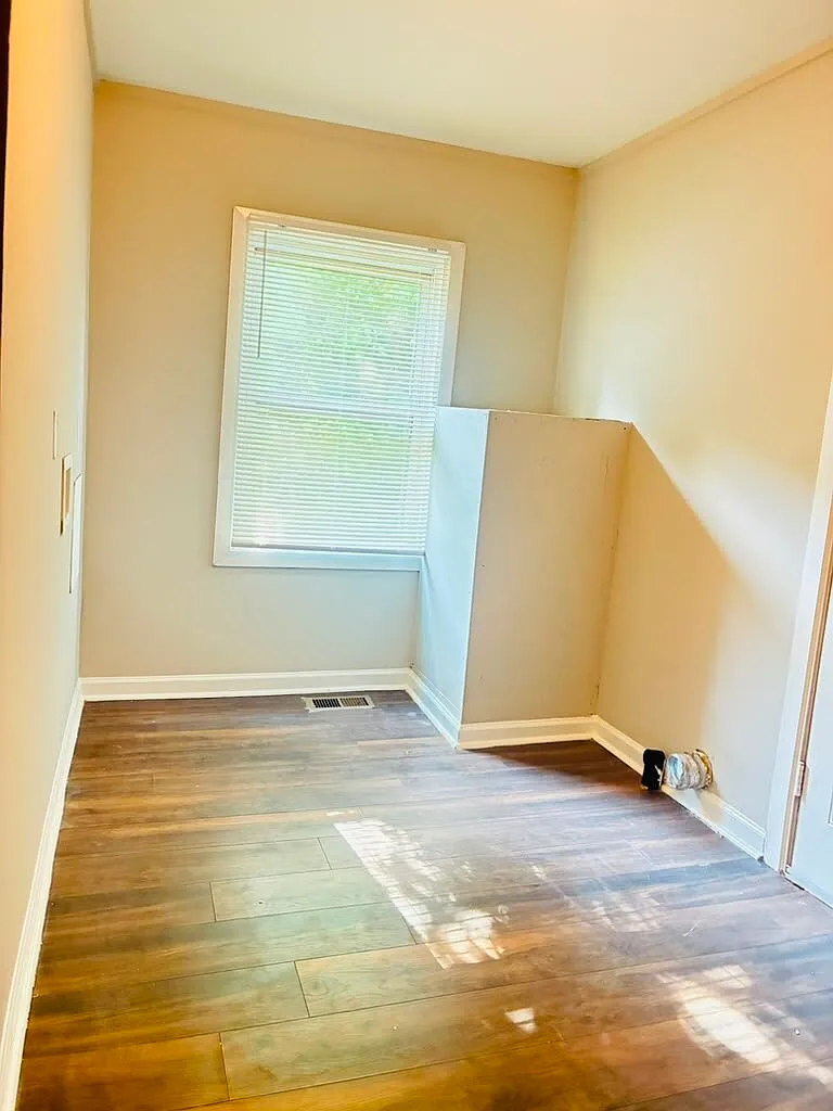 733 Wilson rd — Photo 4