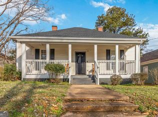 949 E Solomon St, Griffin, GA 30223