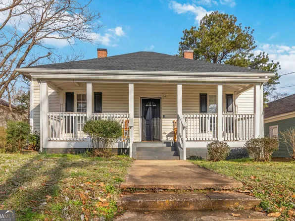 949 E Solomon St, Griffin, GA 30223