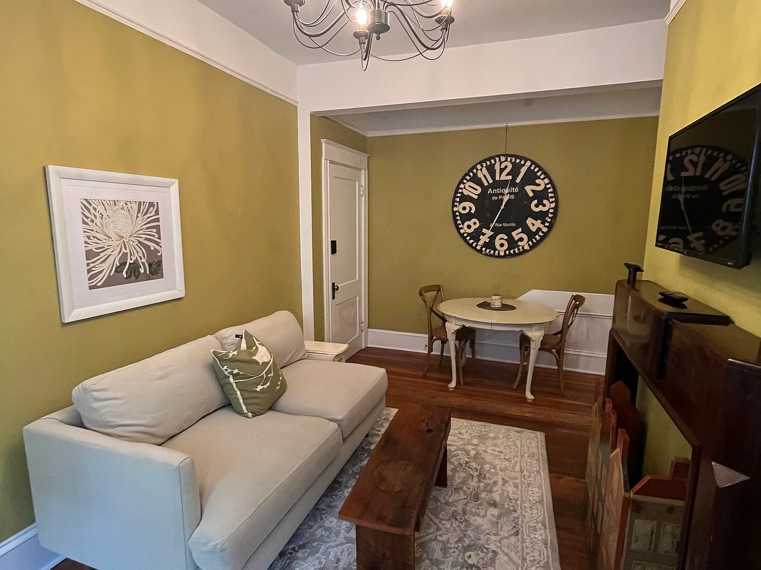 1 bed, 900 sqft, $1,490 — Photo 3