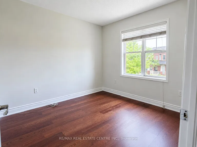 904 Zelinsky Cres — Photo 21