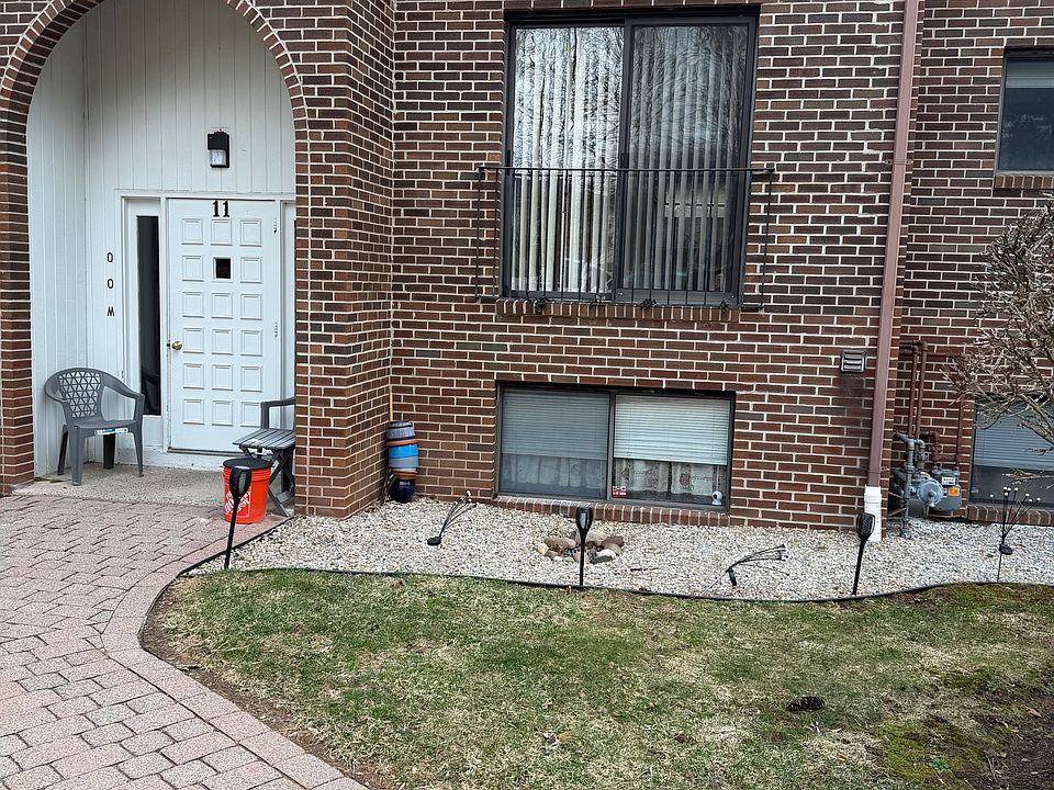 1st image of 500 Darling St #11N